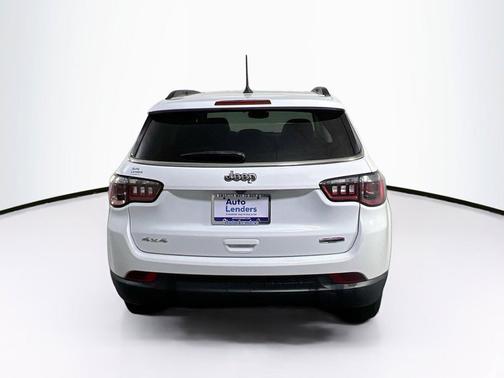 Bright White Clearcoat 2022 Jeep Compass Latitude Lux