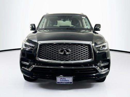 2022 INFINITI QX80 Luxe