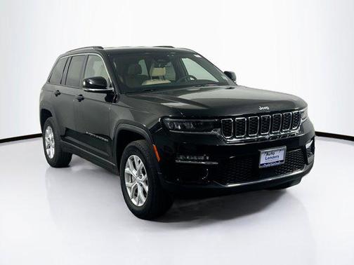 Diamond Black Crystal Pearlcoat 2023 Jeep Grand Cherokee Limited