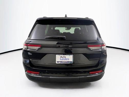 2022 Jeep Grand Cherokee Altitude