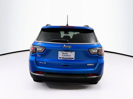 Laser Blue Pearlcoat 2022 Jeep Compass Latitude Lux