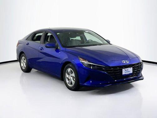 2023 Hyundai ELANTRA SE