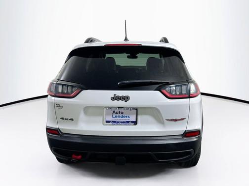 Bright White Clearcoat 2022 Jeep Cherokee Trailhawk