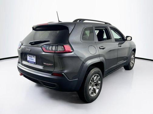 Granite Crystal Metallic Clearcoat 2022 Jeep Cherokee Trailhawk