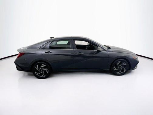Ecotronic Gray 2024 Hyundai ELANTRA SEL