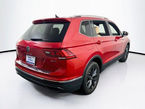 Kings Red Metallic 2023 Volkswagen Tiguan 2.0T SE 4MOTION