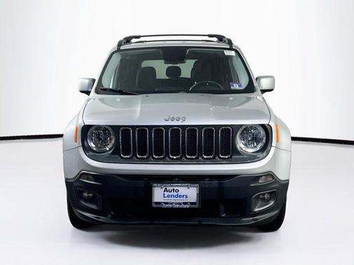 Glacier Metallic 2017 Jeep Renegade Latitude