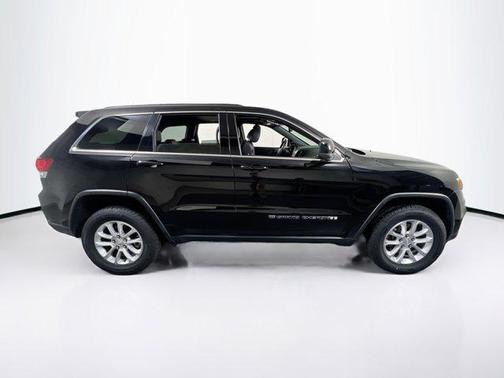 2022 Jeep Grand Cherokee Laredo