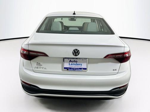 Opal White Pearl 2024 Volkswagen Jetta 1.5T SE