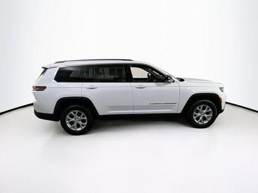 Bright White Clearcoat 2023 Jeep Grand Cherokee L Limited