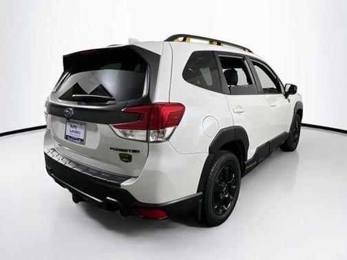 Crystal White Pearl 2022 Subaru Forester Wilderness