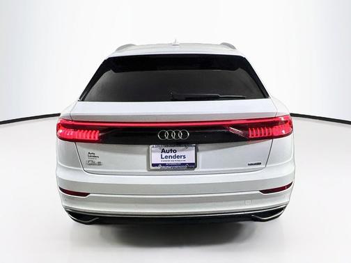 Glacier White Metallic 2020 Audi Q8 55 Premium