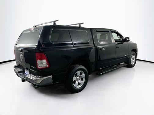 Diamond Black Crystal Pearlcoat 2022 RAM 1500 Big Horn/Lone Star