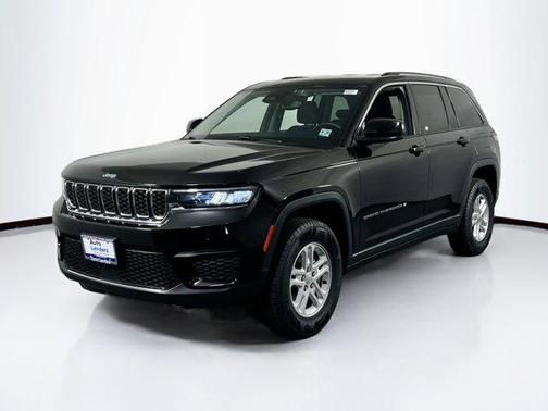 2022 Jeep Grand Cherokee Laredo