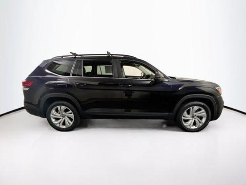 2022 Volkswagen Atlas 3.6L SE w/Technology
