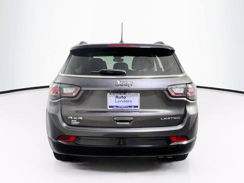Granite Crystal Metallic Clearcoat 2022 Jeep Compass Limited