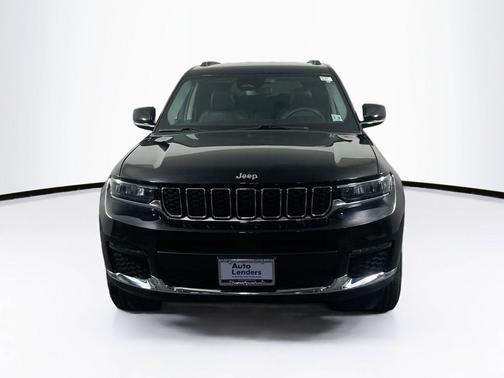 Diamond Black Crystal Pearlcoat 2023 Jeep Grand Cherokee L Limited