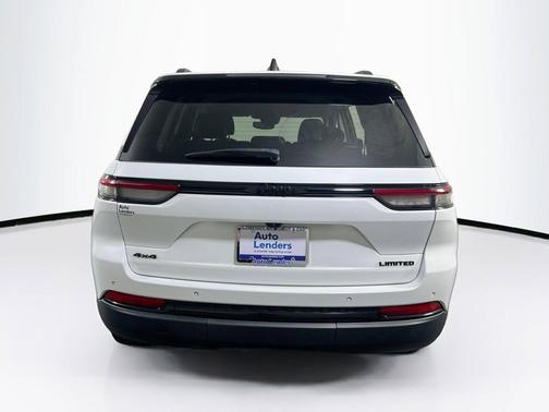 Bright White Clearcoat 2023 Jeep Grand Cherokee Limited