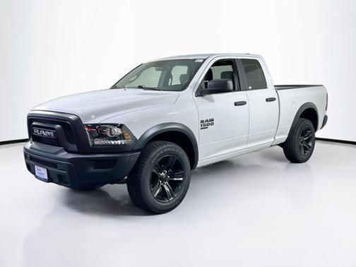 Bright White Clearcoat 2022 RAM 1500 Classic Warlock Quad Cab 4x4 6'4' Box