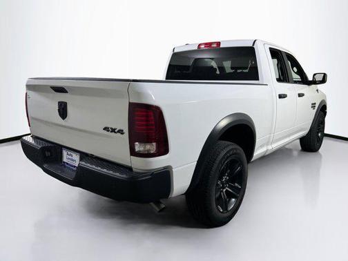 Bright White Clearcoat 2022 RAM 1500 Classic Warlock Quad Cab 4x4 6'4' Box