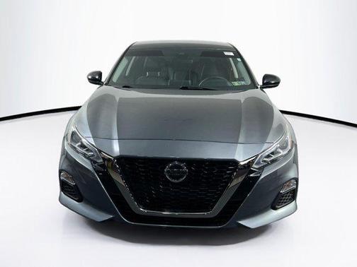 2021 Nissan Altima SR FWD