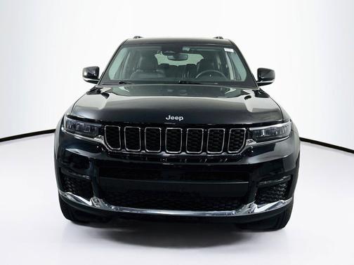 Diamond Black Crystal Pearlcoat 2023 Jeep Grand Cherokee L Limited