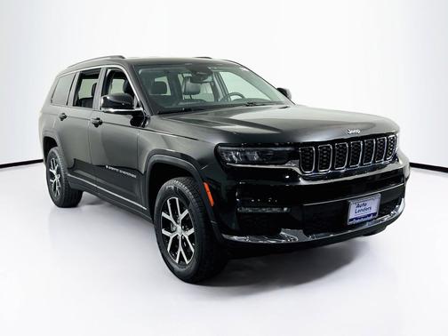 Diamond Black Crystal Pearlcoat 2023 Jeep Grand Cherokee L Limited