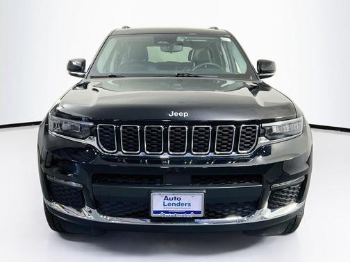 Diamond Black Crystal Pearlcoat 2023 Jeep Grand Cherokee L Limited
