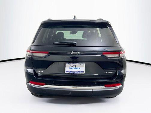Diamond Black Crystal Pearlcoat 2023 Jeep Grand Cherokee Limited