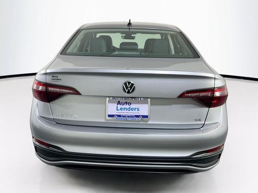 Pyrite Silver Metallic 2022 Volkswagen Jetta 1.5T SE