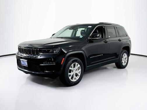 Diamond Black Crystal Pearlcoat 2023 Jeep Grand Cherokee Limited