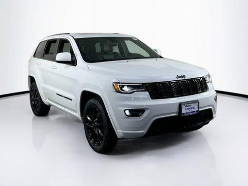 2022 Jeep Grand Cherokee Laredo