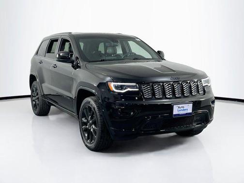 2022 Jeep Grand Cherokee Laredo