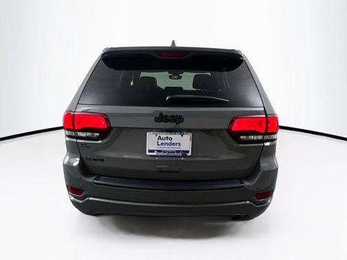 2022 Jeep Grand Cherokee Laredo
