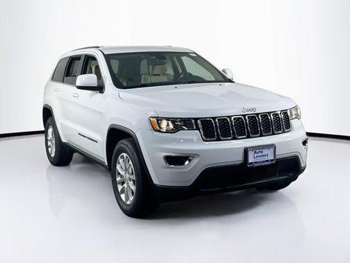 2022 Jeep Grand Cherokee Laredo