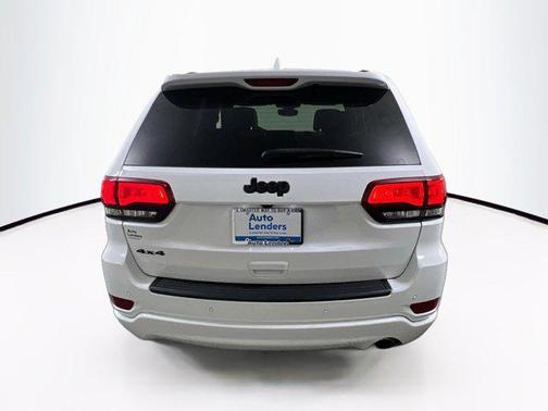 2022 Jeep Grand Cherokee Laredo