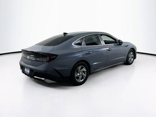 Transmission Blue 2025 Hyundai SONATA SE