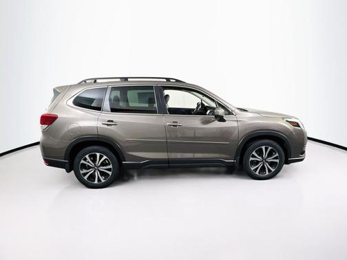 Brilliant Bronze Metallic 2023 Subaru Forester Limited