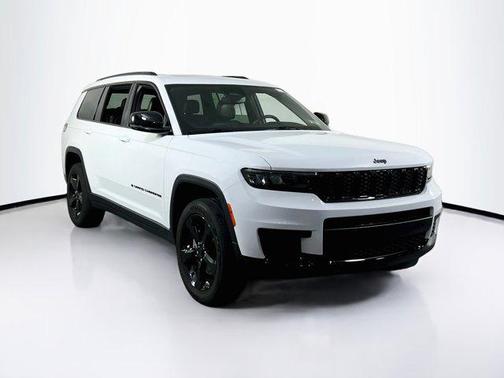Bright White Clearcoat 2023 Jeep Grand Cherokee L Altitude
