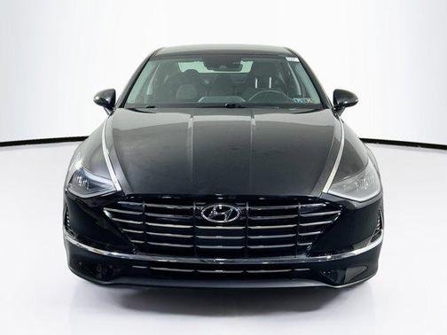 2022 Hyundai SONATA SE