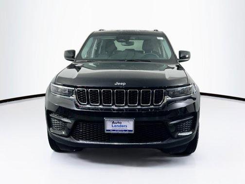 2022 Jeep Grand Cherokee Laredo