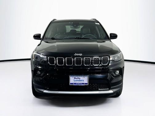 Diamond Black Crystal Pearlcoat 2023 Jeep Compass Limited