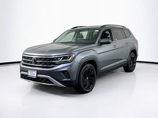 Platinum Gray Metallic 2023 Volkswagen Atlas 3.6L SE w/Technology