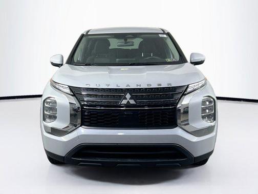 2023 Mitsubishi Outlander ES 2.5 2WD