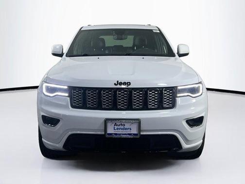 2022 Jeep Grand Cherokee Laredo