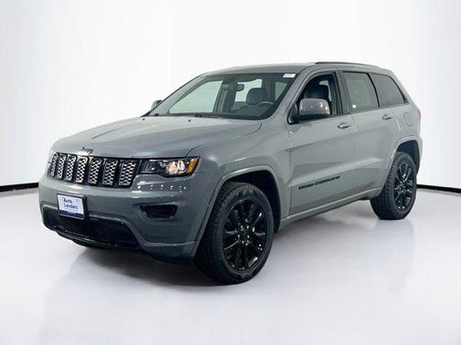 2022 Jeep Grand Cherokee Laredo