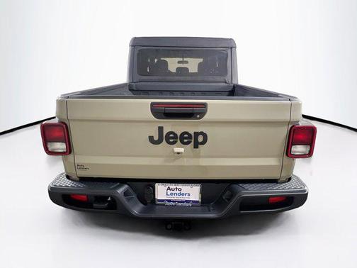 2022 Jeep Gladiator Sport S