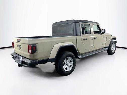 2022 Jeep Gladiator Sport S