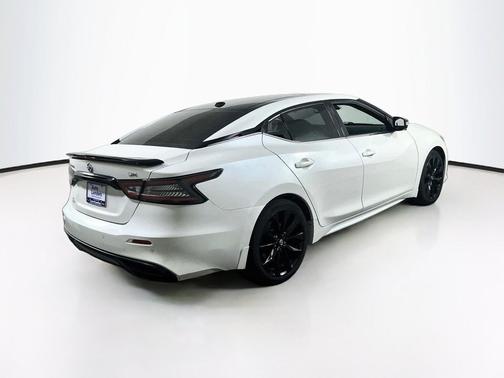 Pearl White Tricoat 2021 Nissan Maxima 3.5 SR