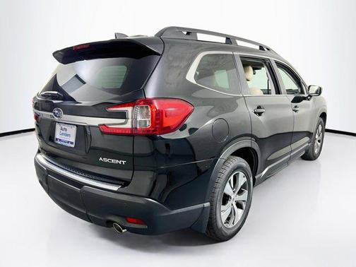Crystal Black Silica 2023 Subaru Ascent Premium 7-Passenger